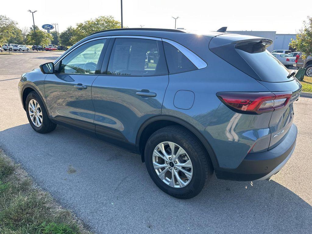 used 2023 Ford Escape car, priced at $26,500