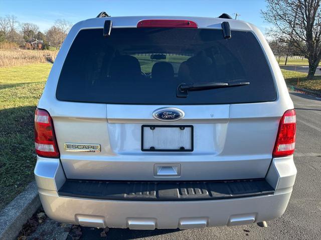 used 2010 Ford Escape car, priced at $5,000