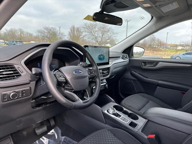 new 2025 Ford Escape car, priced at $32,500