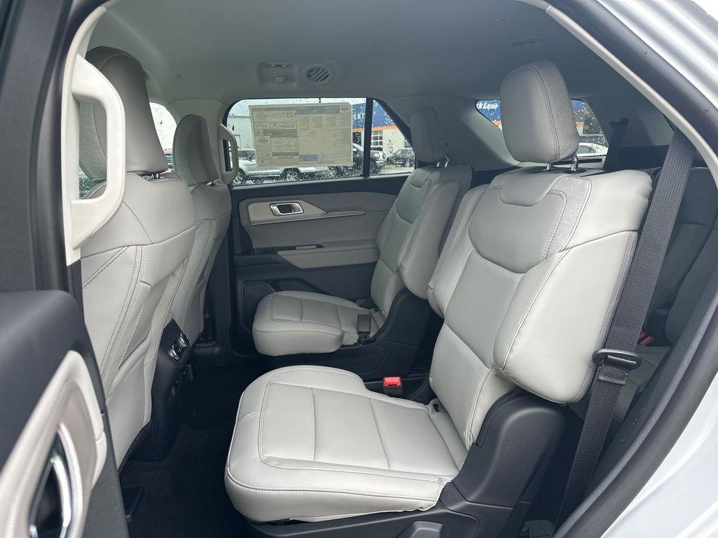 new 2025 Ford Explorer car, priced at $45,500
