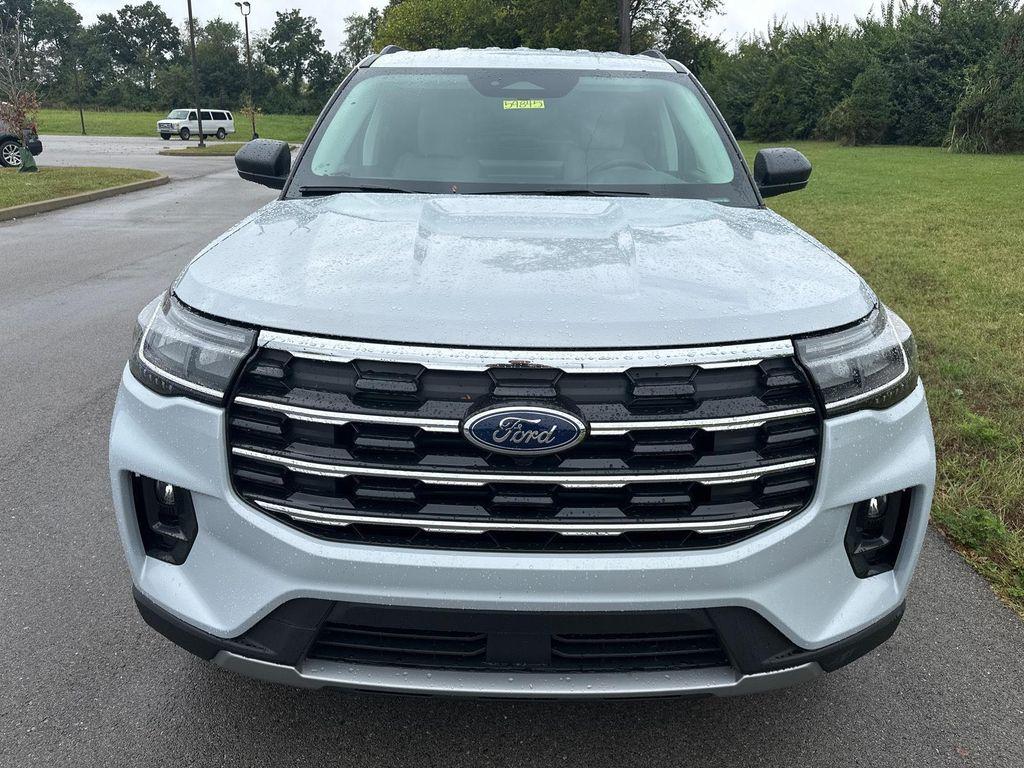 new 2025 Ford Explorer car, priced at $45,500