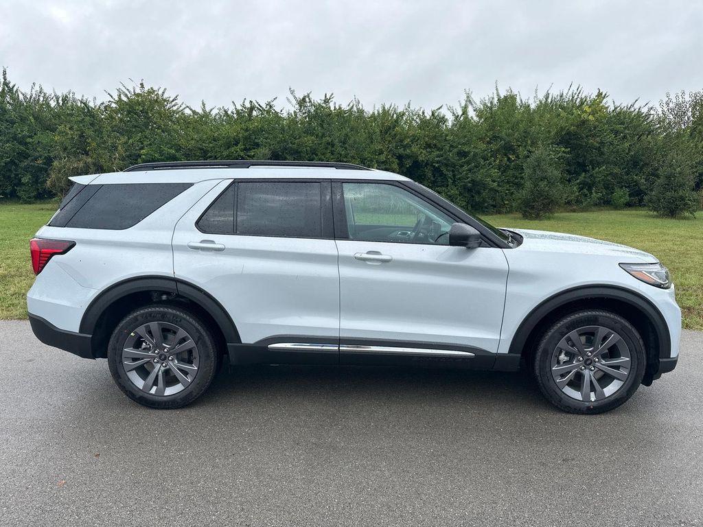 new 2025 Ford Explorer car, priced at $45,500