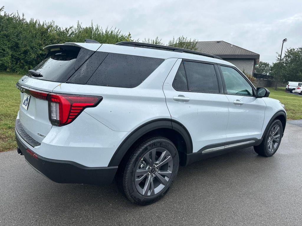 new 2025 Ford Explorer car, priced at $45,500