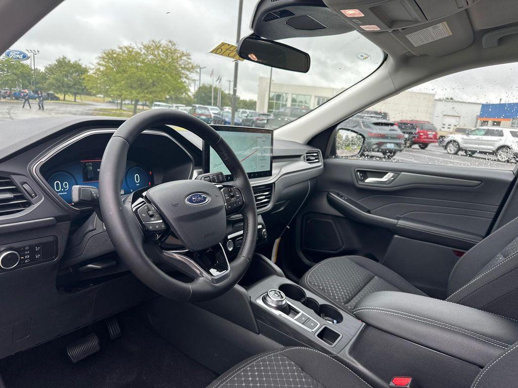 new 2025 Ford Escape car, priced at $35,700
