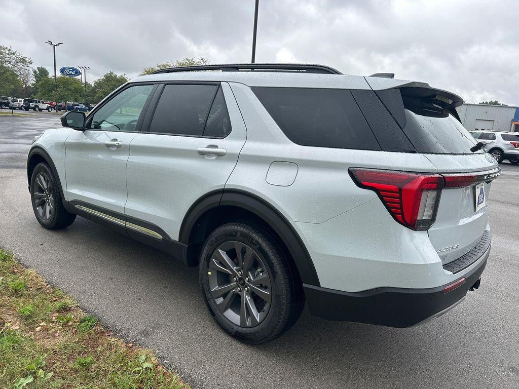 new 2025 Ford Explorer car, priced at $45,500