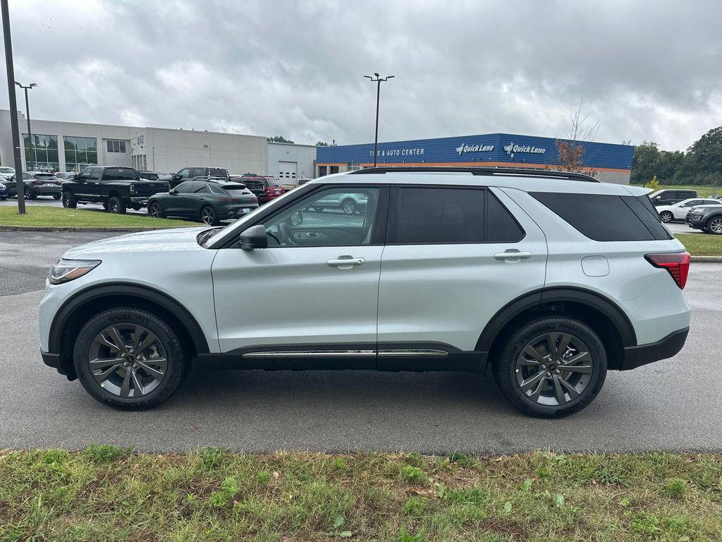 new 2025 Ford Explorer car, priced at $45,500
