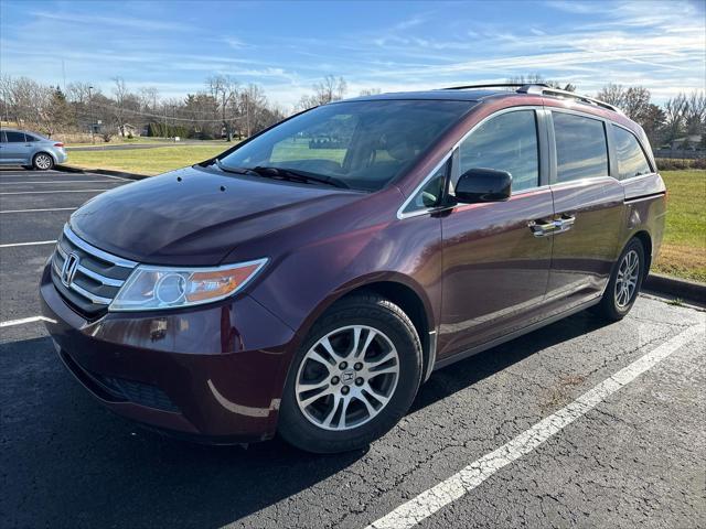 used 2012 Honda Odyssey car, priced at $6,000