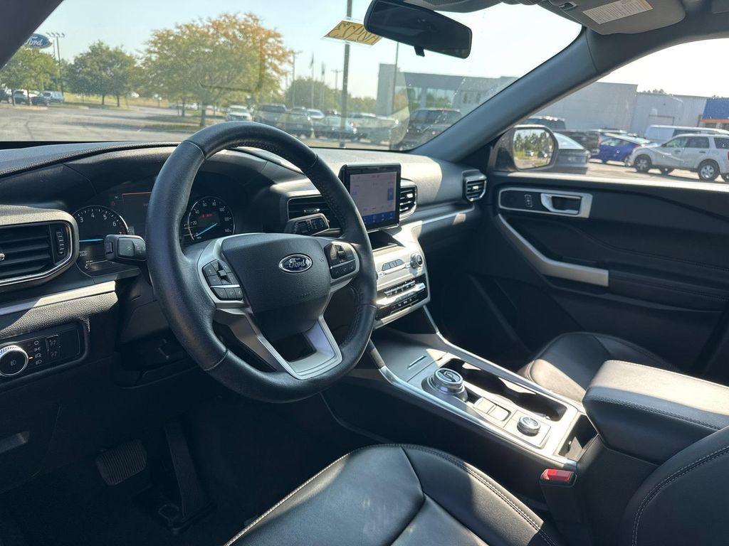 used 2022 Ford Explorer car, priced at $33,000