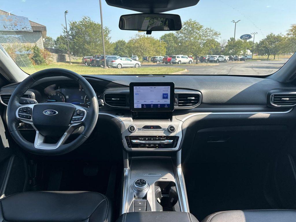 used 2022 Ford Explorer car, priced at $33,000