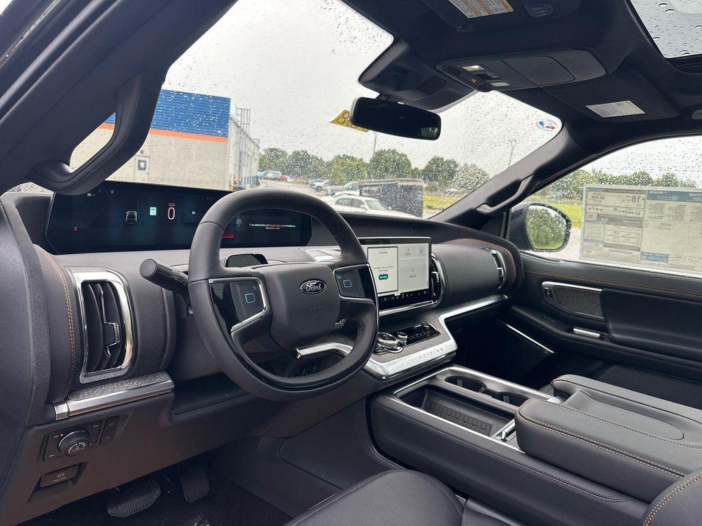 new 2025 Ford Expedition car, priced at $85,130