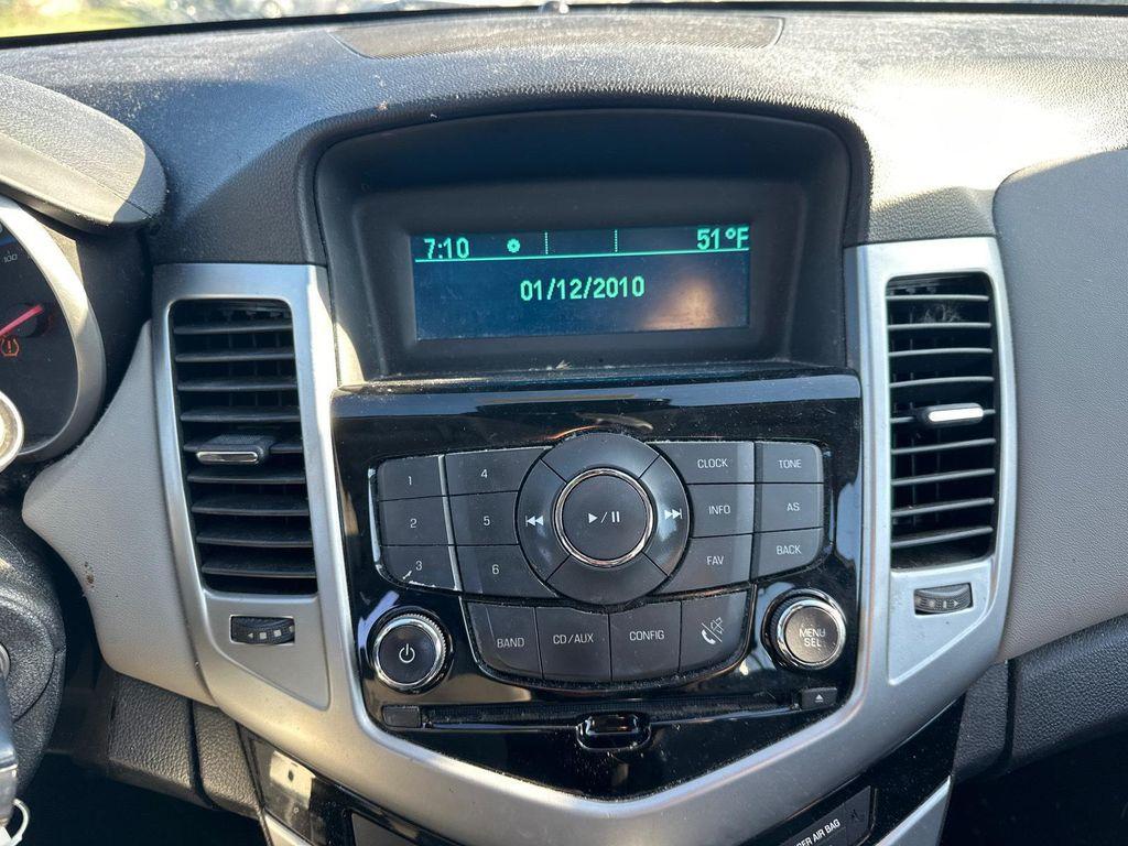 used 2015 Chevrolet Cruze car, priced at $4,000