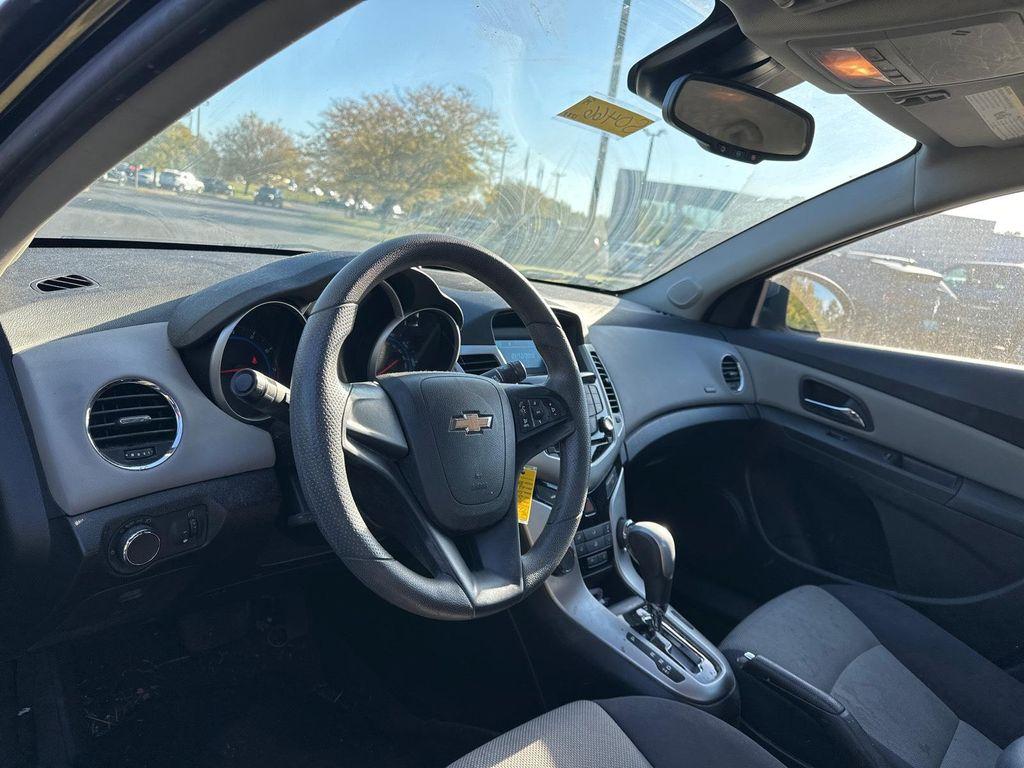 used 2015 Chevrolet Cruze car, priced at $4,000