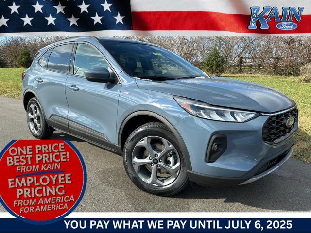 new 2025 Ford Escape car, priced at $35,600