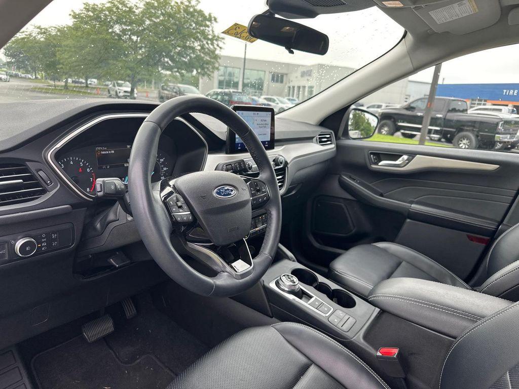 used 2022 Ford Escape car, priced at $24,500