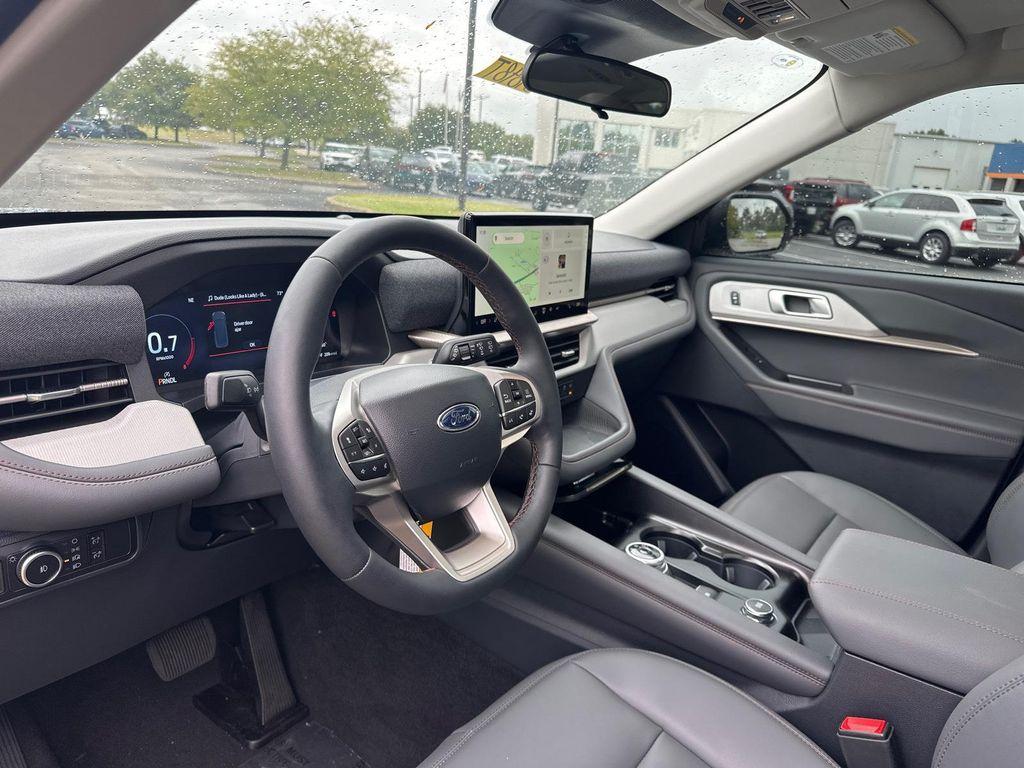 new 2025 Ford Explorer car, priced at $51,490