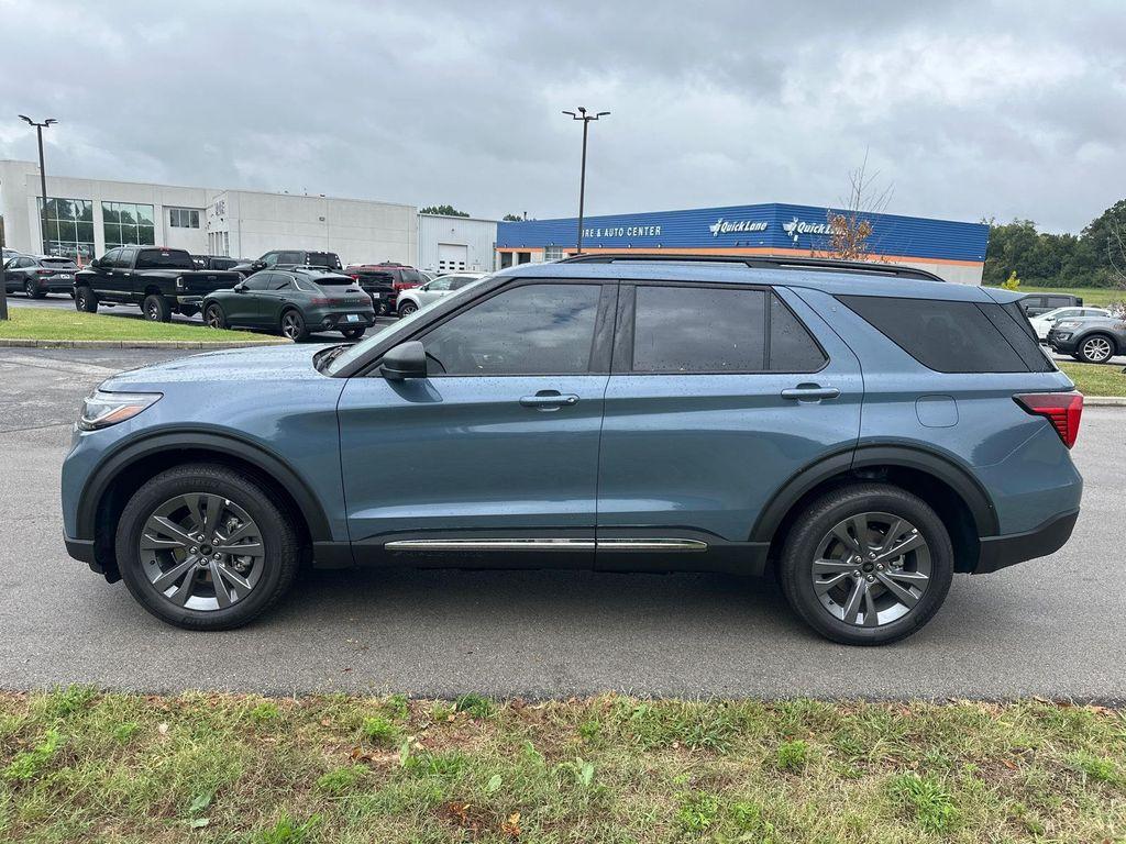 new 2025 Ford Explorer car, priced at $51,490