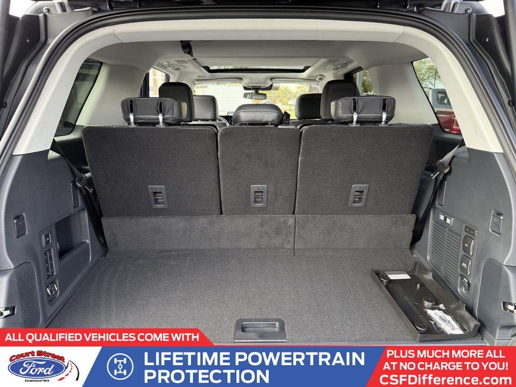 new 2025 Ford Expedition car, priced at $80,910