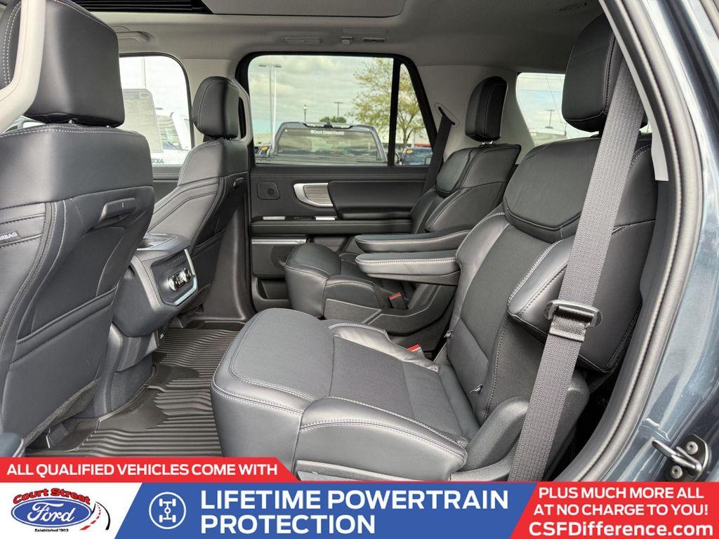 new 2025 Ford Expedition car, priced at $80,910