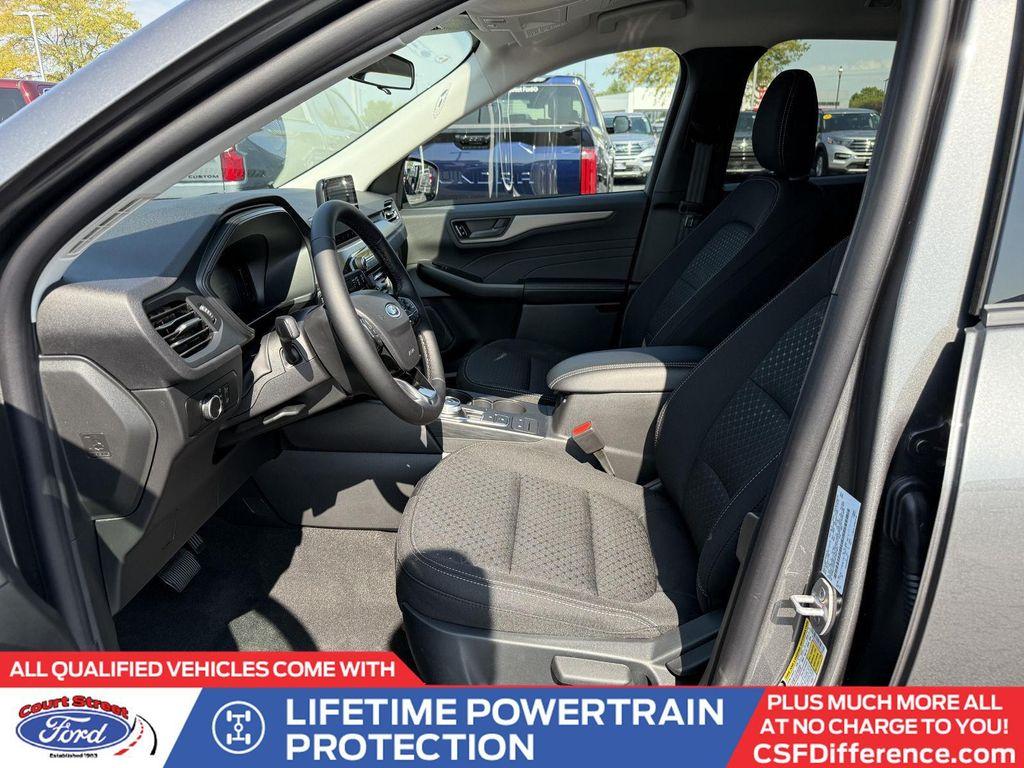 new 2025 Ford Escape car, priced at $30,222