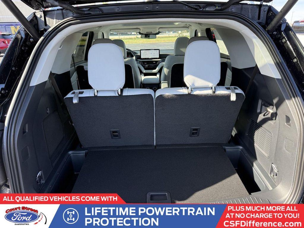 new 2025 Ford Explorer car, priced at $61,545