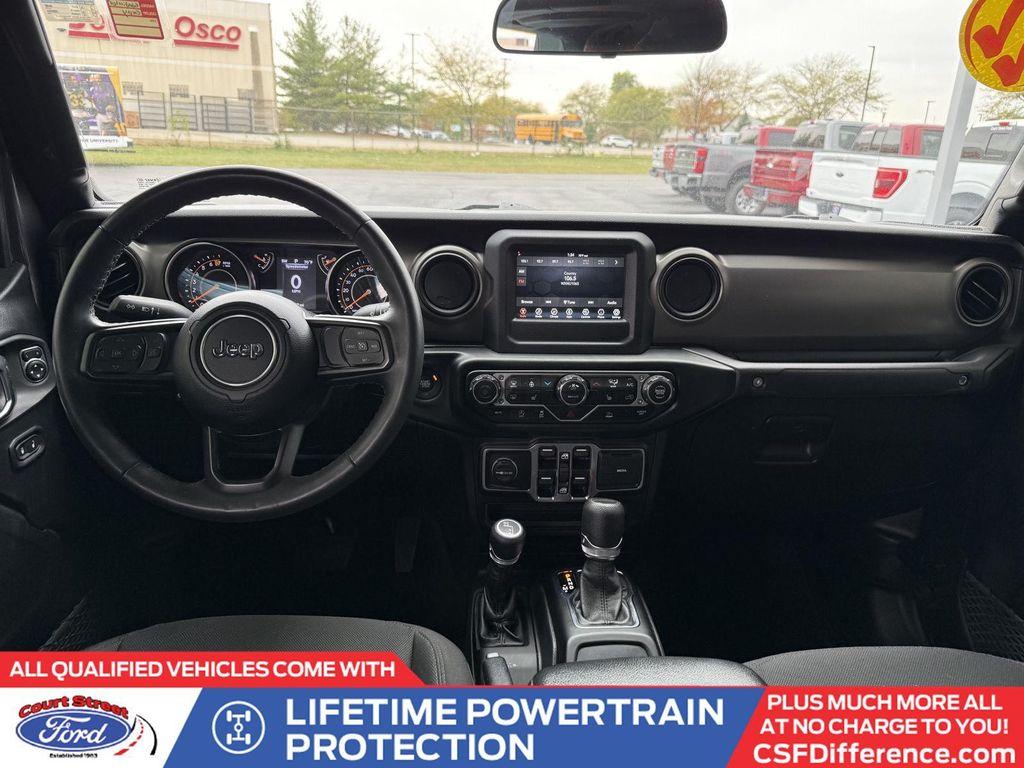 used 2022 Jeep Gladiator car, priced at $29,880