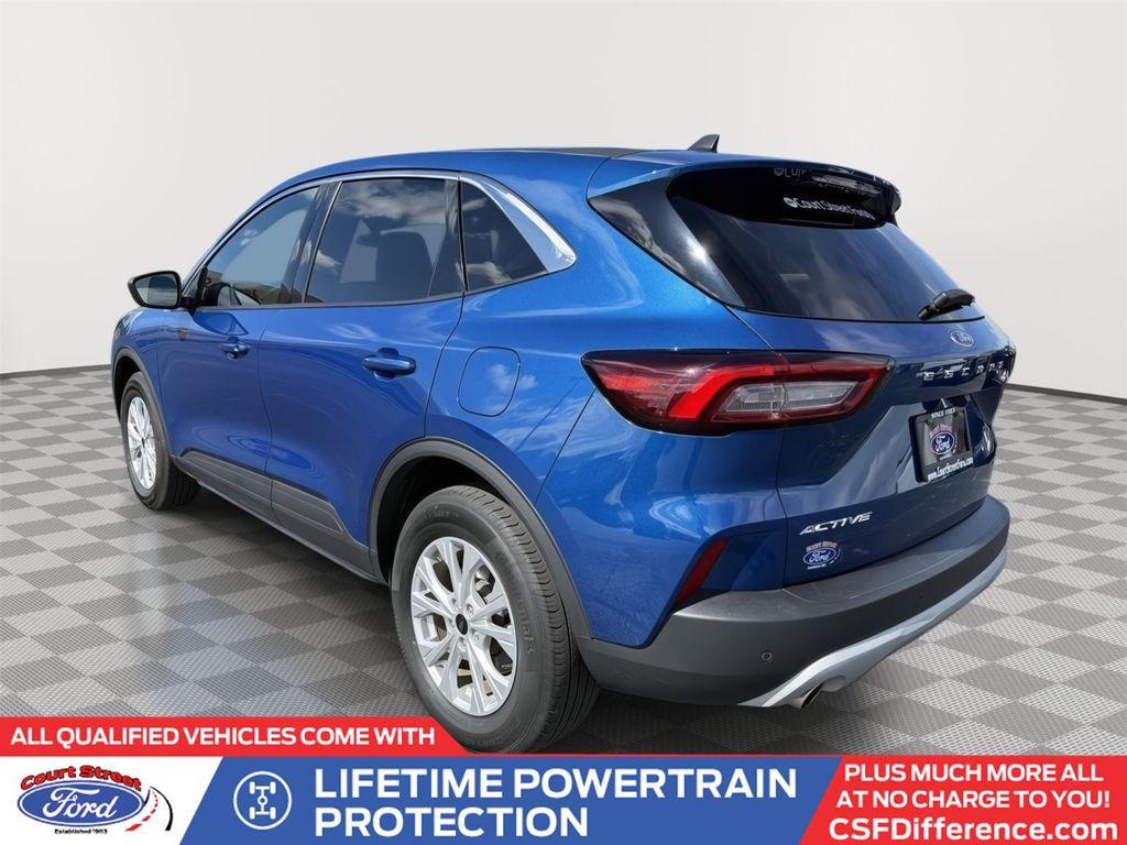 used 2023 Ford Escape car, priced at $25,963