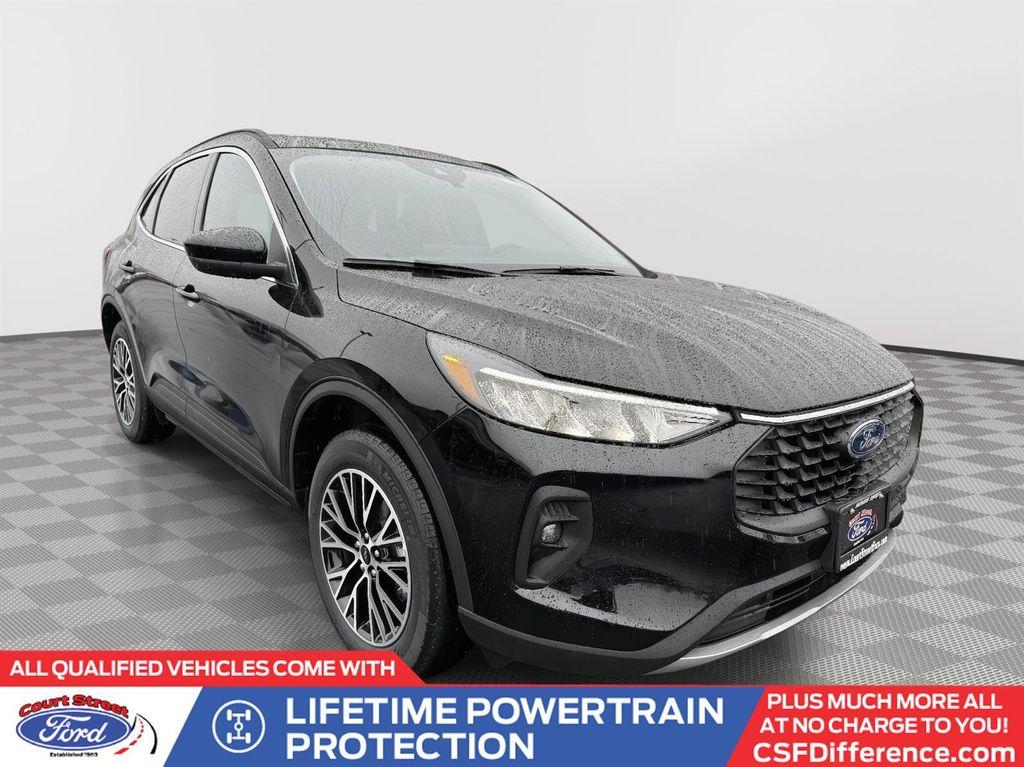 new 2025 Ford Escape PHEV car, priced at $32,000