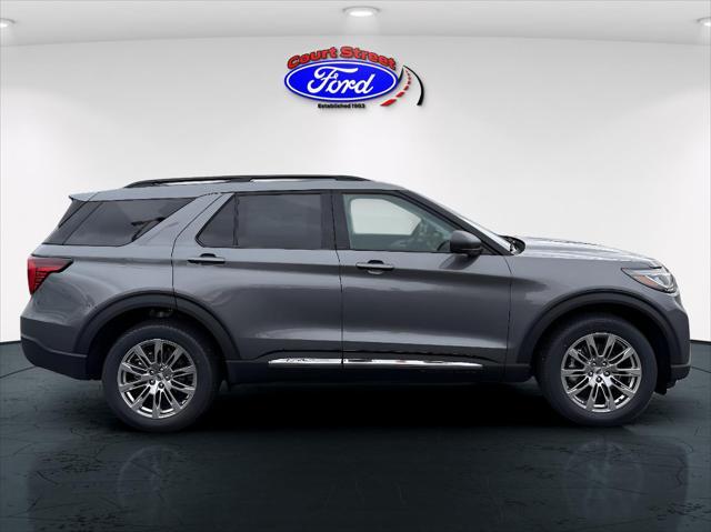 new 2025 Ford Explorer car, priced at $45,572