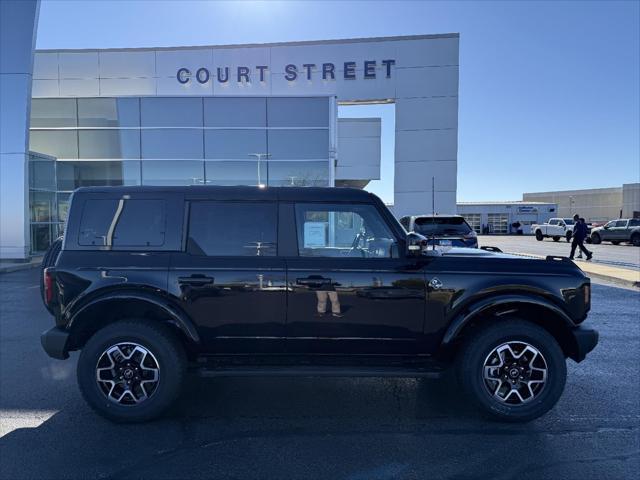 new 2024 Ford Bronco car, priced at $53,288