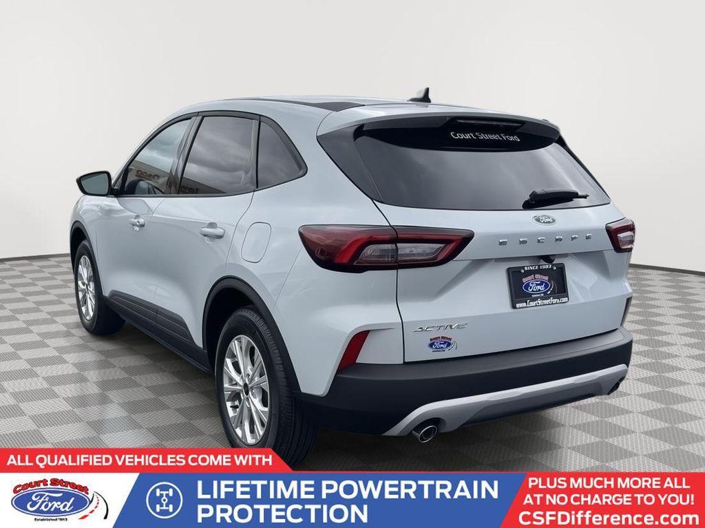 new 2025 Ford Escape car, priced at $25,470