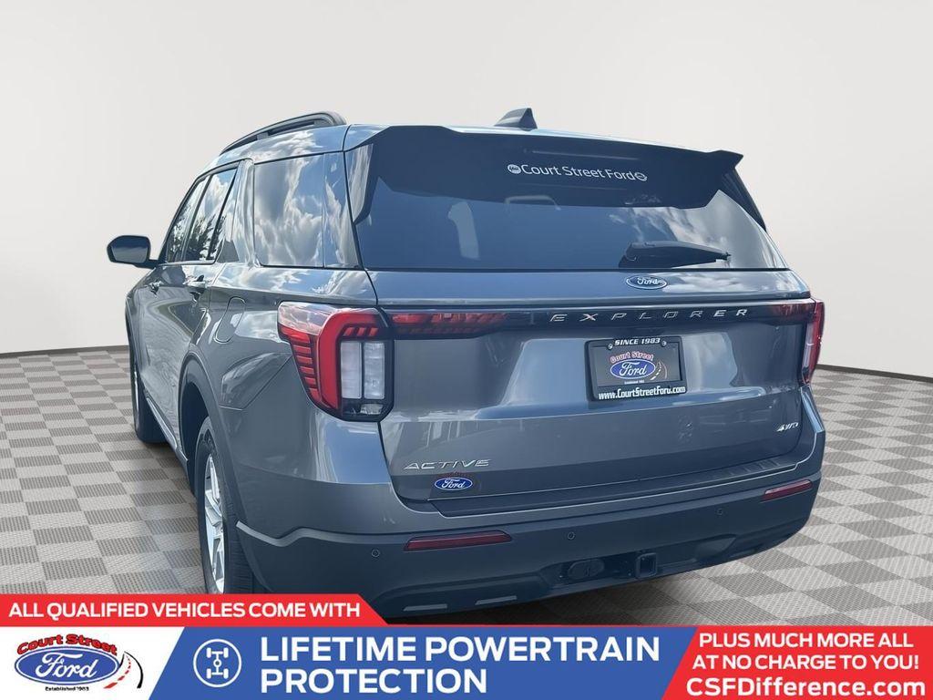 new 2025 Ford Explorer car, priced at $41,450