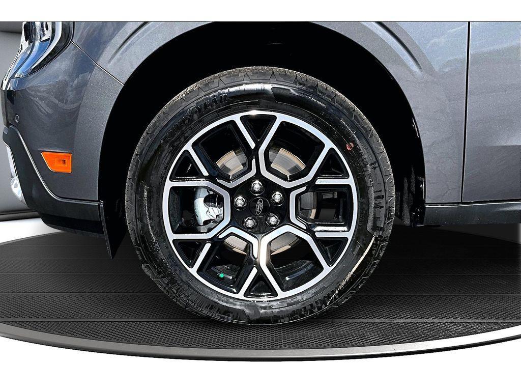 new 2025 Ford Maverick car, priced at $39,600