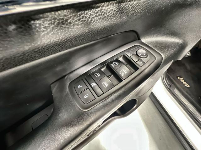 used 2014 Jeep Grand Cherokee car, priced at $15,249
