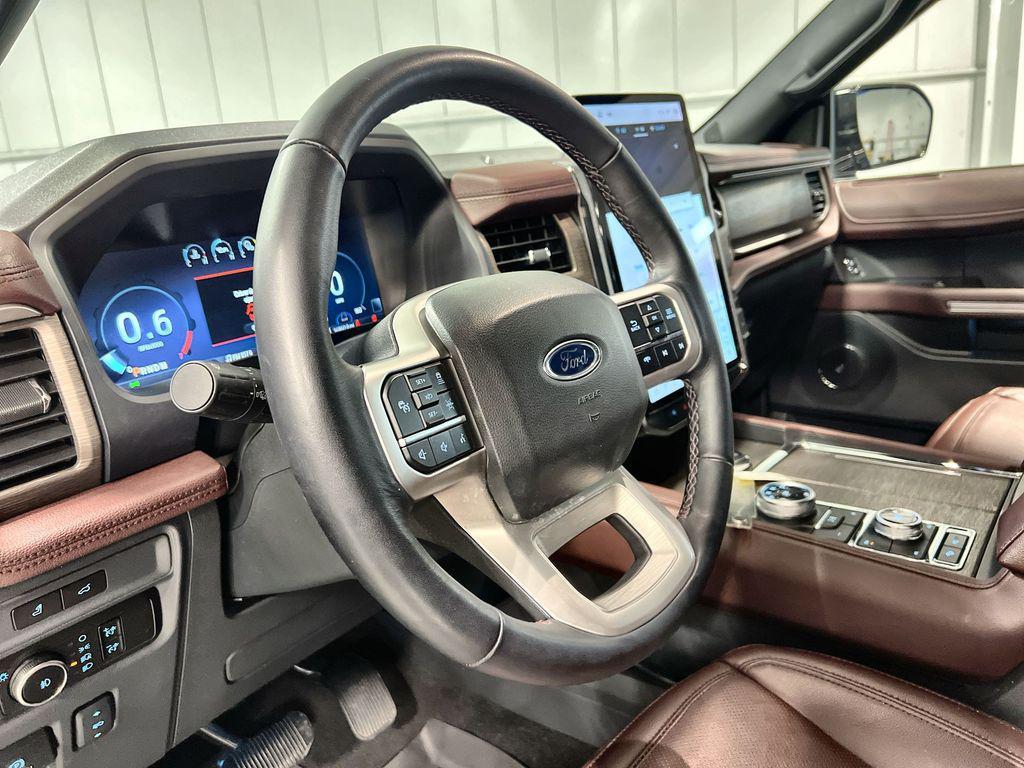 used 2024 Ford Expedition car, priced at $60,999
