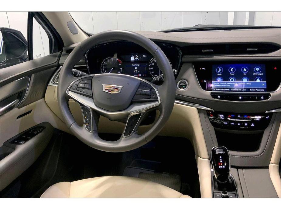 used 2021 Cadillac XT5 car, priced at $31,799