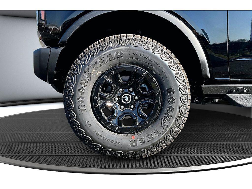 new 2025 Ford Bronco car, priced at $62,021