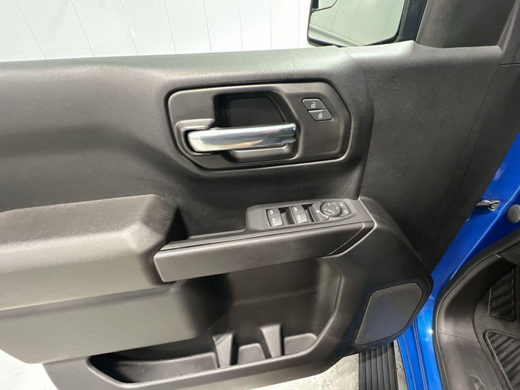 used 2022 Chevrolet Silverado 1500 car, priced at $35,292