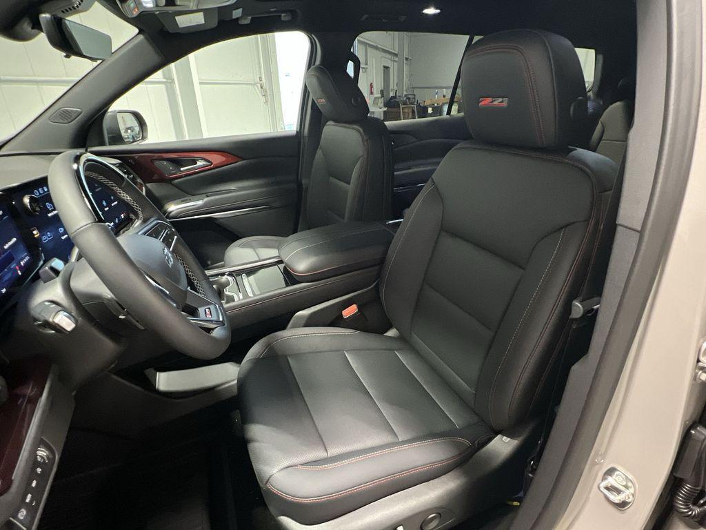 new 2026 Chevrolet Traverse car, priced at $56,333