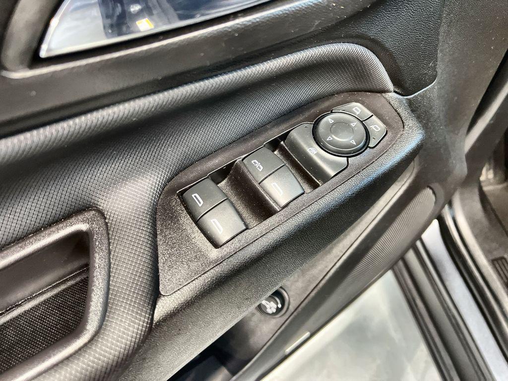 used 2022 Chevrolet Equinox car, priced at $24,399