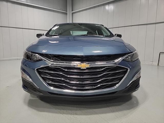 new 2025 Chevrolet Malibu car, priced at $26,070