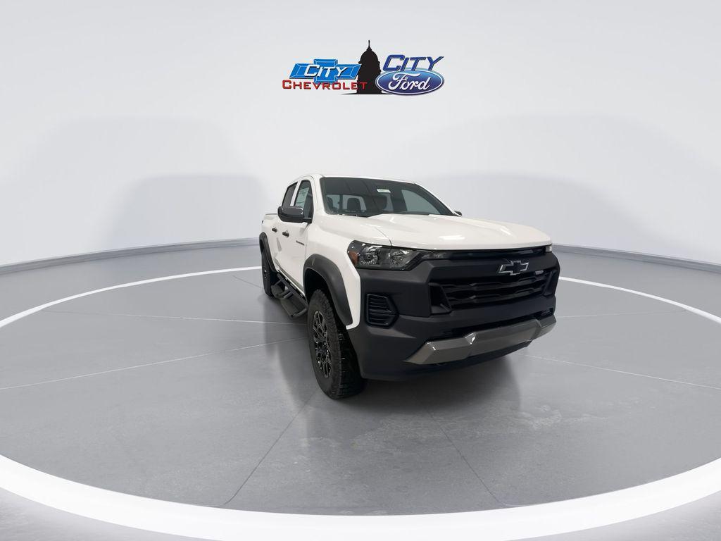 new 2025 Chevrolet Colorado car, priced at $42,500