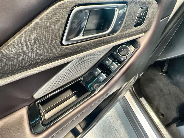 new 2025 Ford Explorer car, priced at $50,771