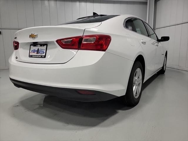 new 2025 Chevrolet Malibu car, priced at $24,500