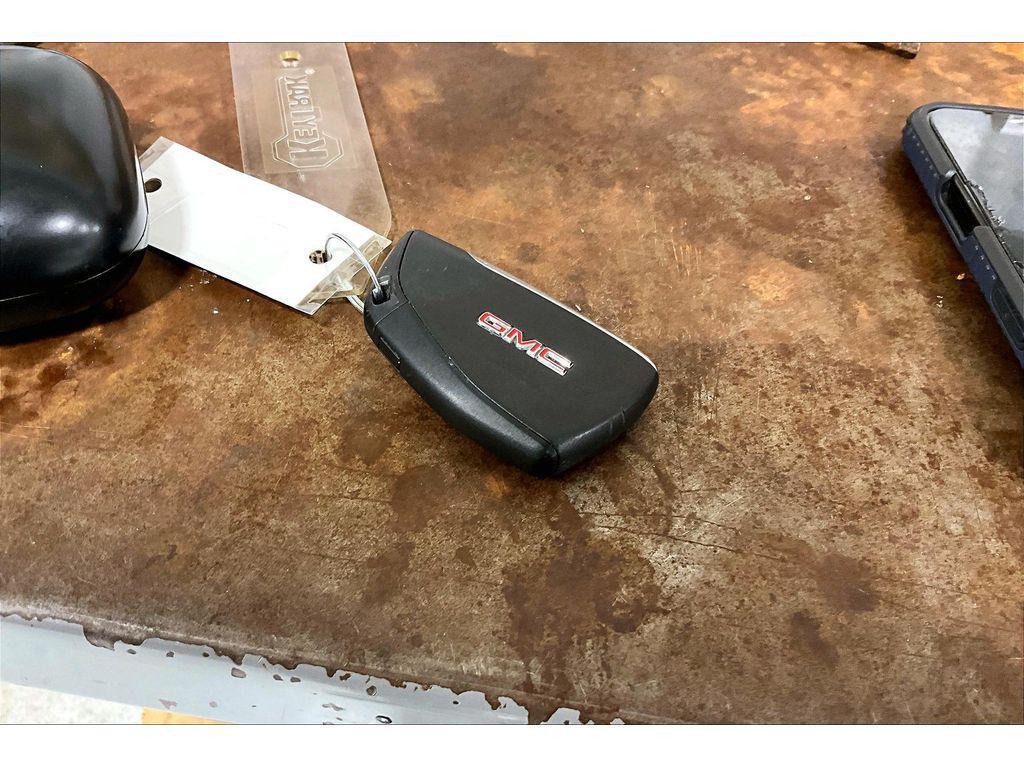 used 2022 GMC Sierra 1500 car, priced at $42,693