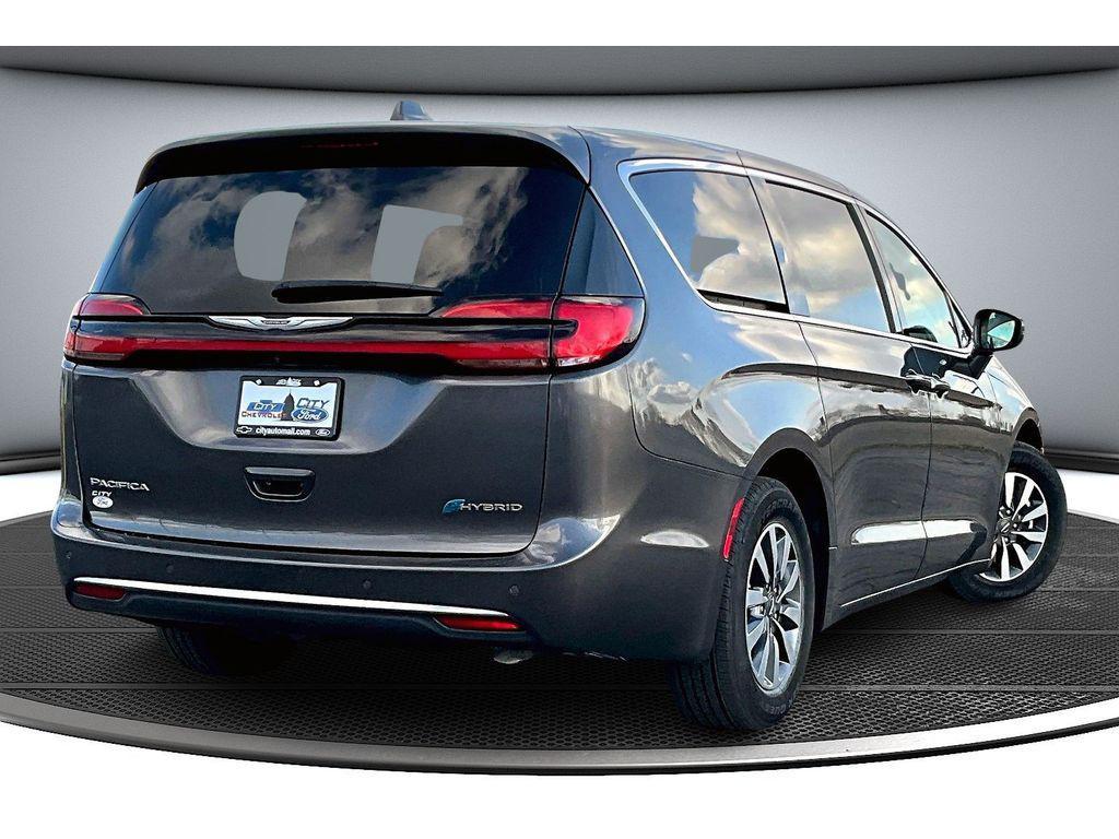 used 2022 Chrysler Pacifica Hybrid car, priced at $21,186