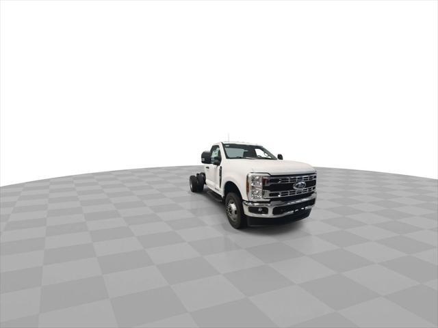 new 2025 Ford F-350 car, priced at $67,935