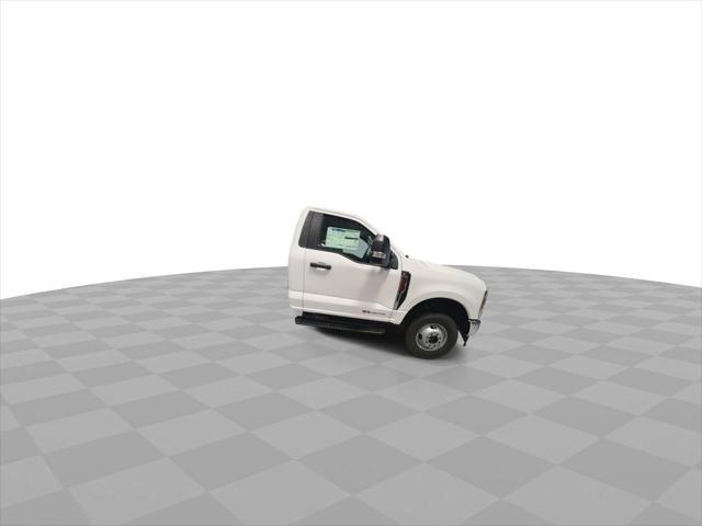 new 2025 Ford F-350 car, priced at $67,935