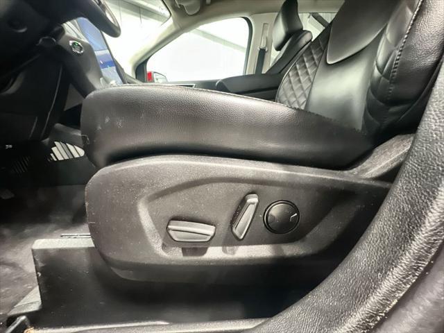 used 2024 Ford Edge car, priced at $33,653