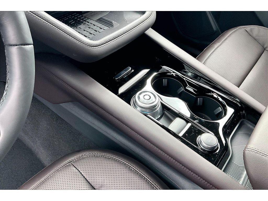 new 2025 Ford Explorer car, priced at $57,032