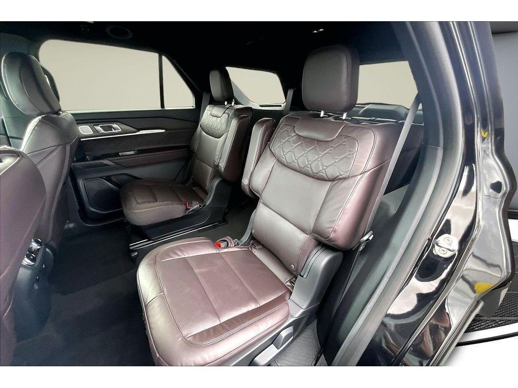 new 2025 Ford Explorer car, priced at $57,032